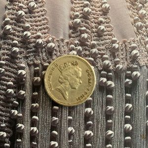 Elizabeth II one pound coin upside down1993